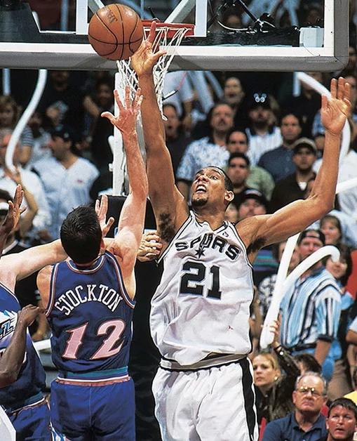 包含蒂姆迎来三赛季高光表现，美国队球迷沸腾！的词条